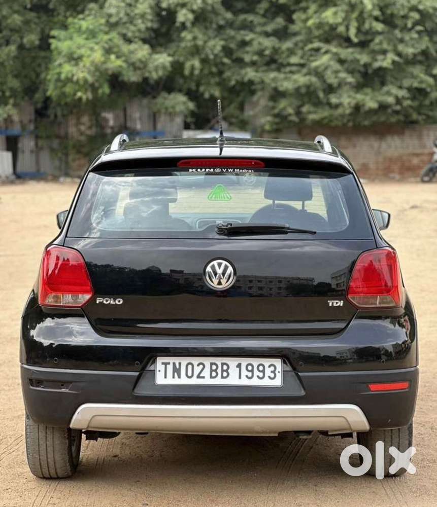 Volkswagen Crosspolo 2015 Diesel Well Maintained