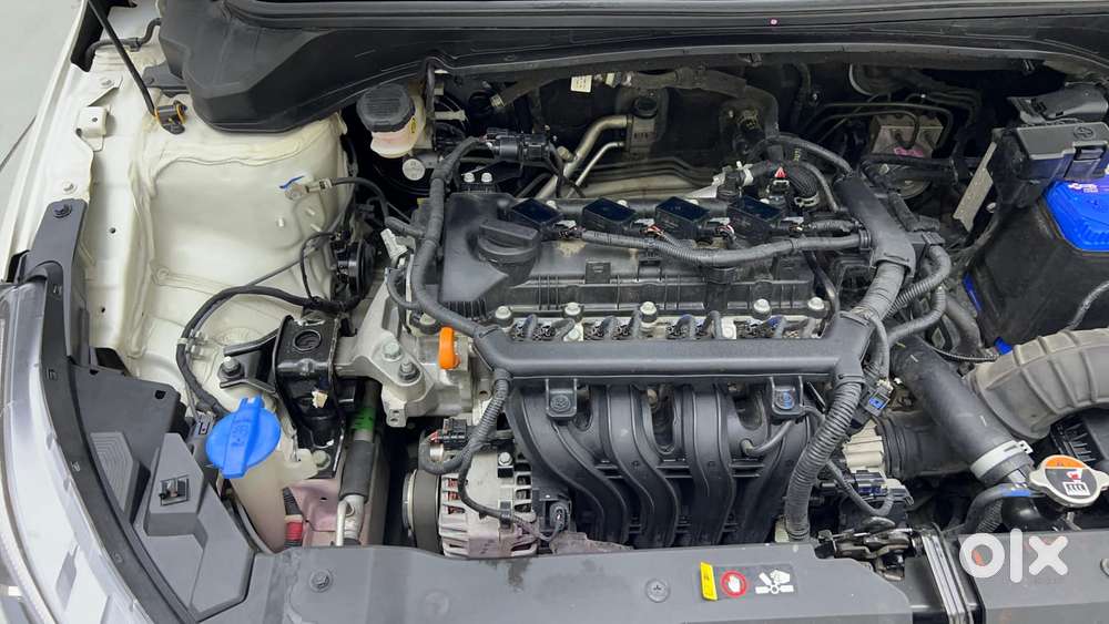 Hyundai I20 Asta (o) 1.2 Ivt, 2023, Petrol