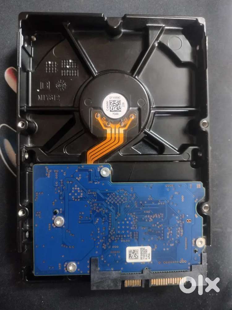 TOSHIBA HARDDISK 1TB