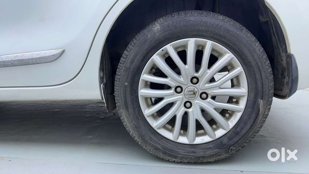 Maruti Suzuki Dzire 1.2 Zxi Amt, 2019, Petrol