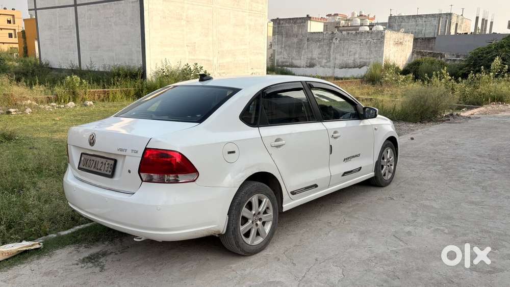 Volkswagen Car Manual 2011
