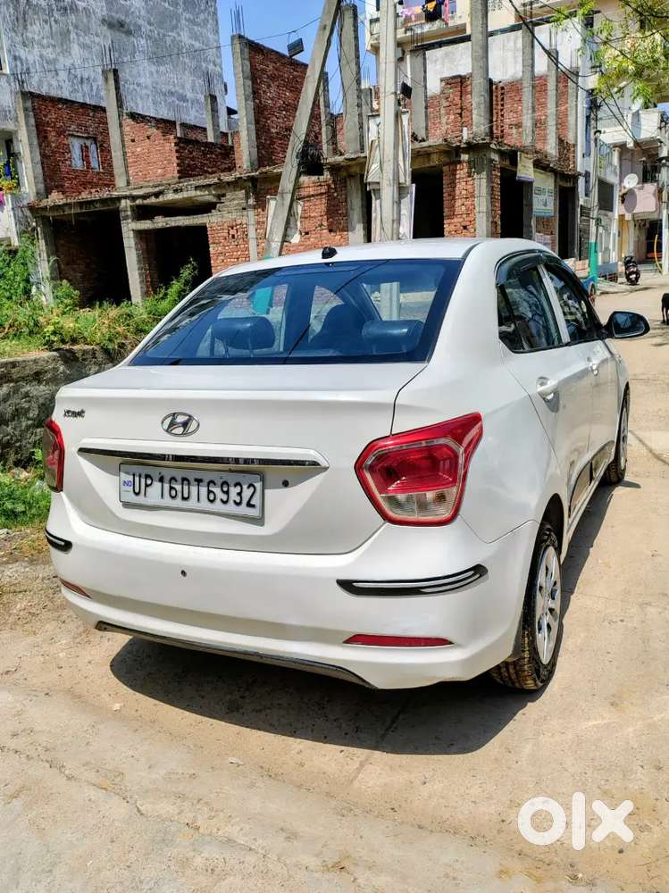 Hyundai Xcent Cng Plus Petrol Well-maintained 2016 Model