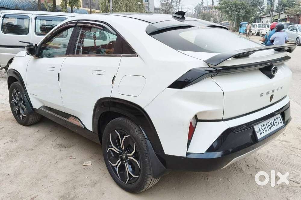 Tata Curvv Creative 1.2 Revotron Petrol 6mt, 2025, Petrol