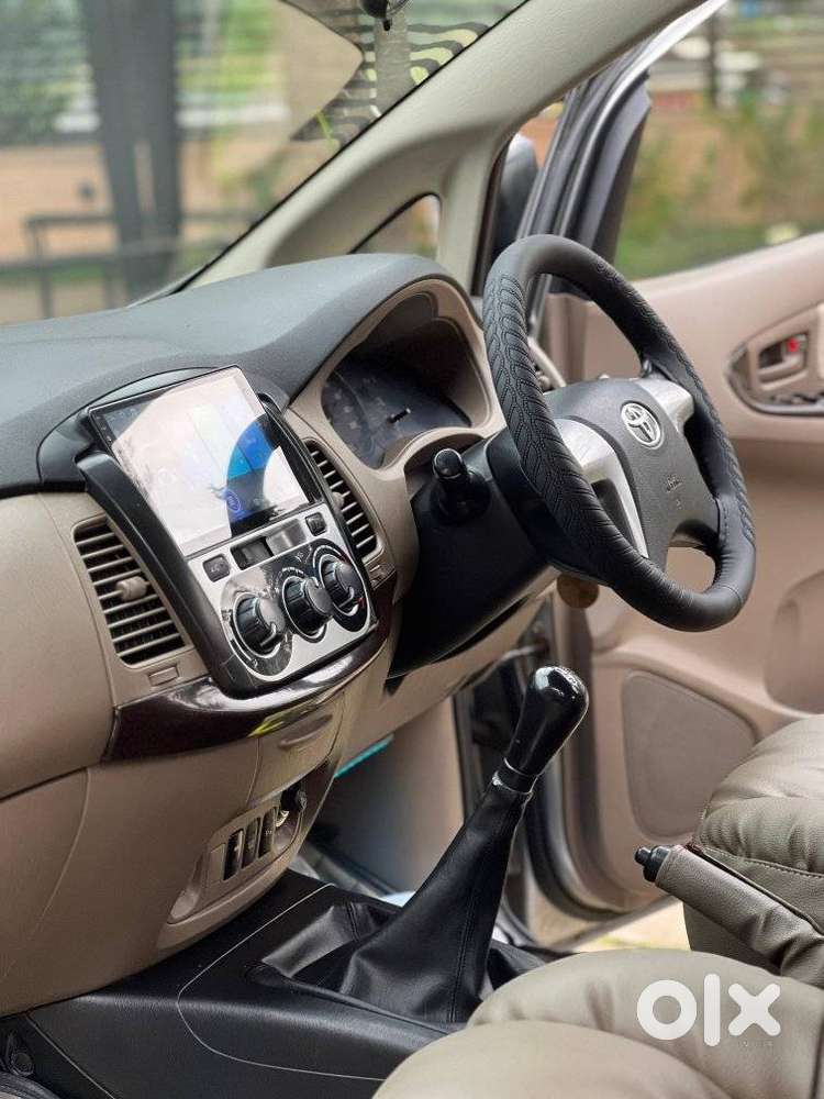 Toyota Innova 2.5 Gx (diesel) 8 Seater, 2015