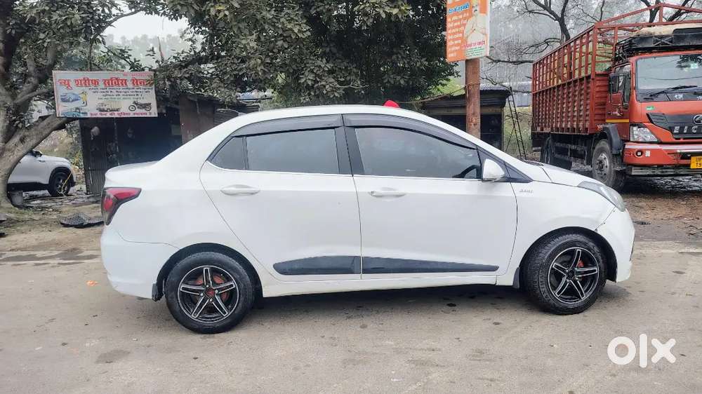 Hyundai Xcent 2016 Diesel 123000 Km Driven