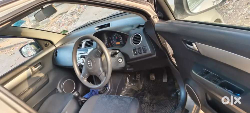 Maruti Suzuki Swift 2011 Pure Petrol
