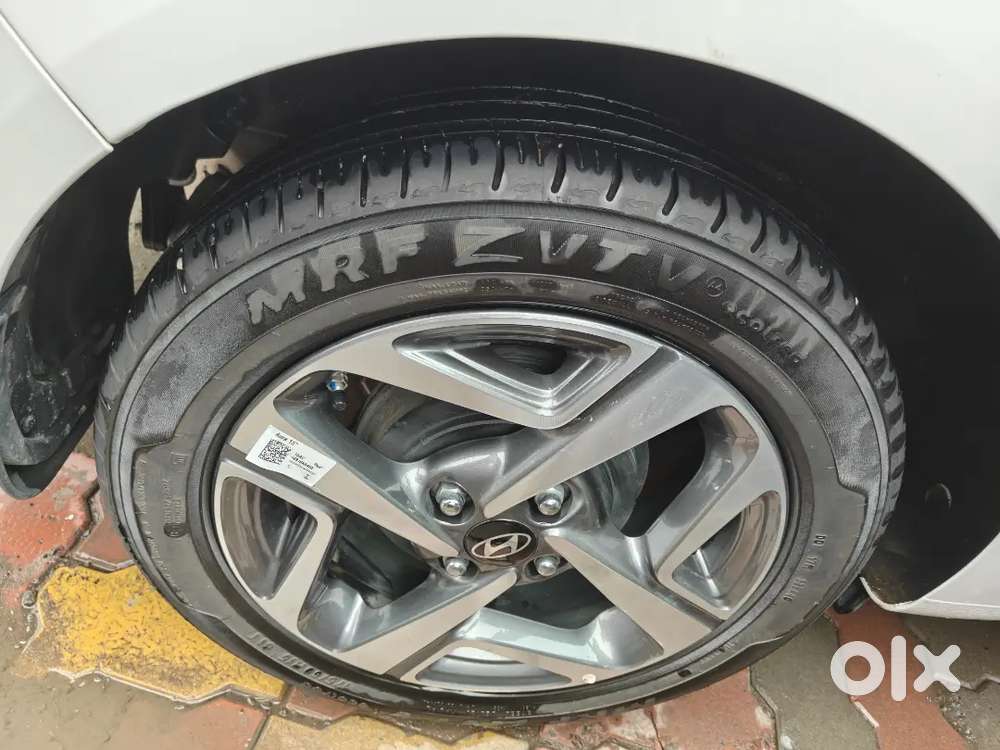 Hyundai Aura Sx Cng Manual 2026