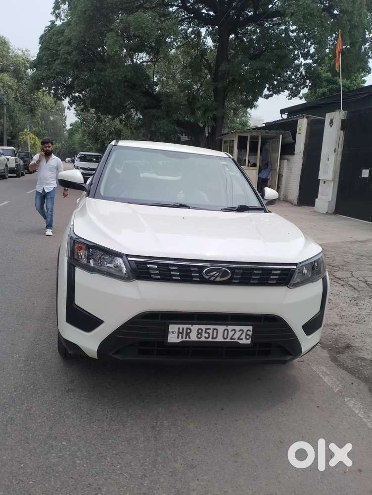 Mahindra Xuv300 W4, 2020, Petrol