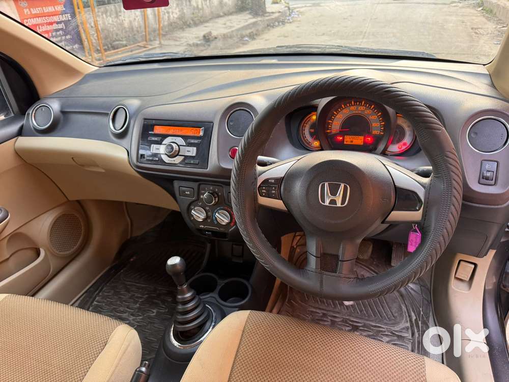 Honda Brio 2013-2016 Vx, 2013, Petrol