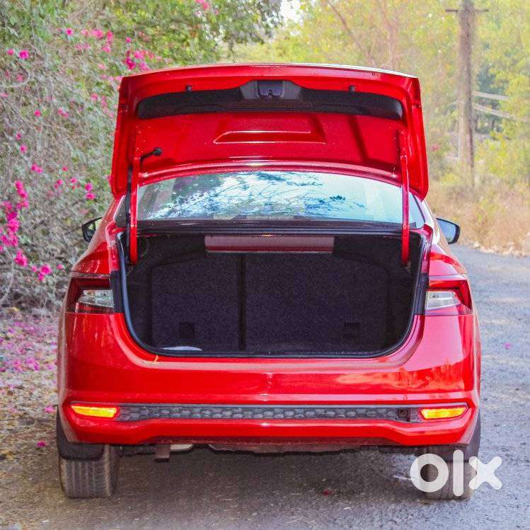 Skoda Slavia 1.0 Tsi Style At, 2022, Petrol