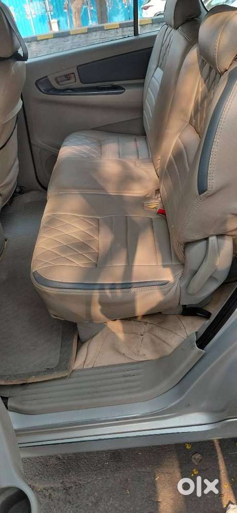 Toyota Innova [2013-2016] 2.5 G4 8 Str, 2013, Diesel