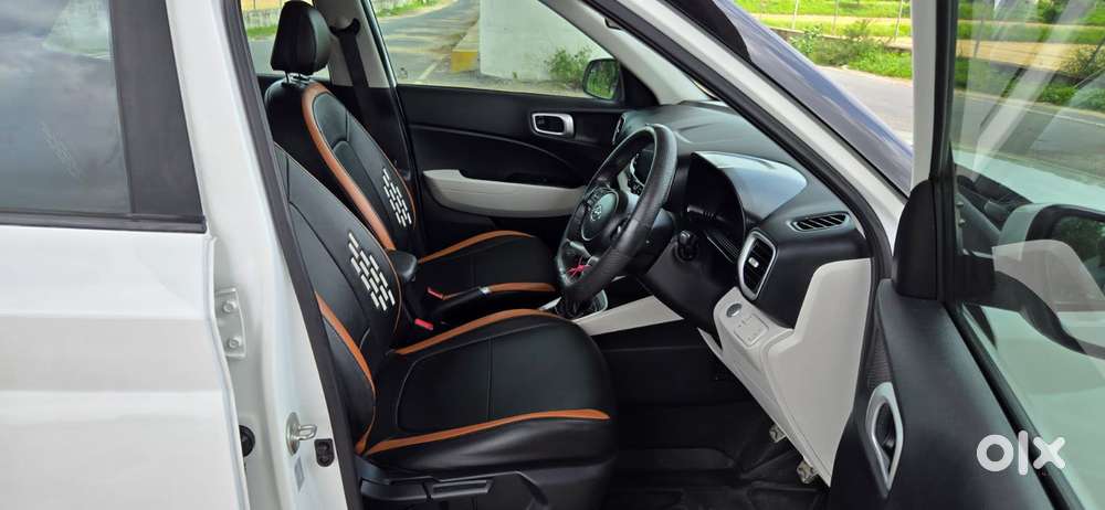 Hyundai Venue Sx Mt, 2023, Diesel