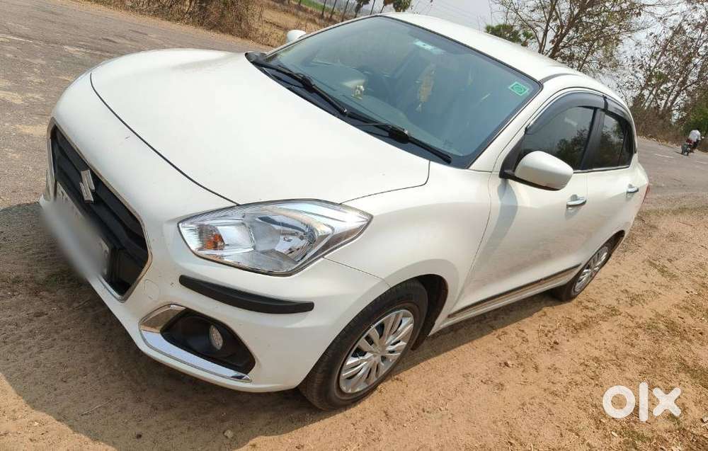 Maruti Suzuki Dzire 1.2 Vxi, 2022, Petrol