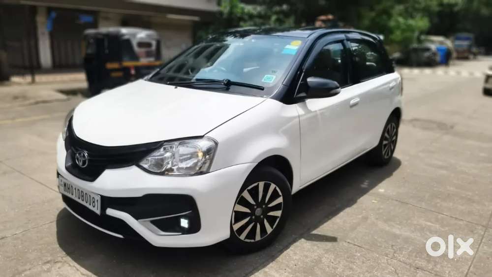 Toyota Etios Liva V Dual Tone, 2018, Petrol