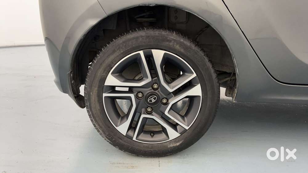 Tata Tiago Xza Plus, 2022, Petrol