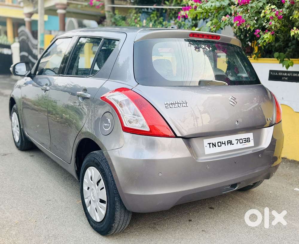 Maruti Suzuki Swift 2011-2014 Vxi, 2013, Petrol