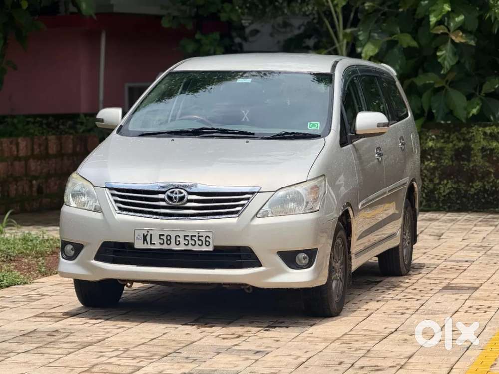 Toyota Innova 2.5 Vx 7 Seater Bs Iv, 2012, Diesel