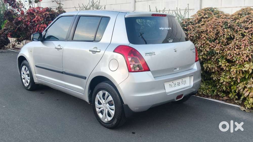 Maruti Suzuki Swift Vxi + Manual, 2010, Petrol