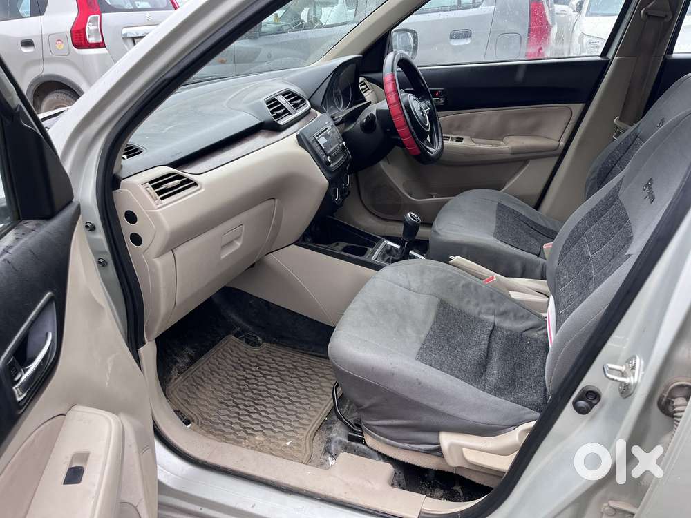 Maruti Suzuki Swift Dzire Vxi Optional, 2017, Petrol