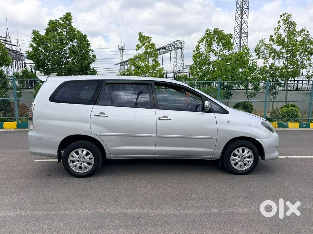 Toyota Innova 2.5 V 7 Str, 2009, Diesel