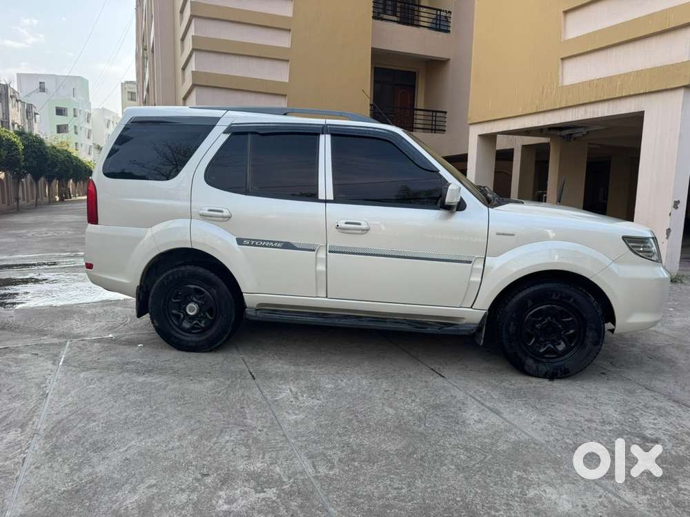 Tata Safari Storme 2016 Diesel Well Maintained