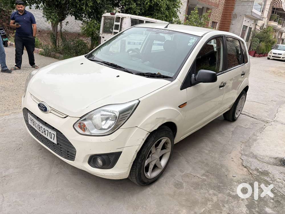 Ford Figo Petrol Celebration Edition, 2014, Petrol