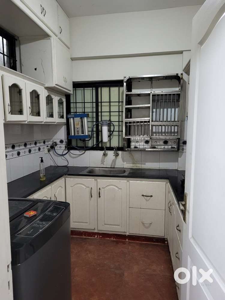 4BHK+ in Kadavanthra