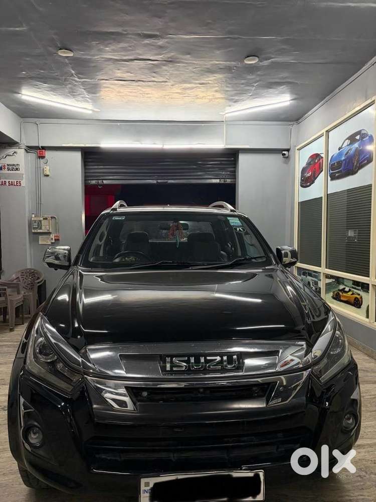 Isuzu V-cross 2021 Diesel Well Maintained