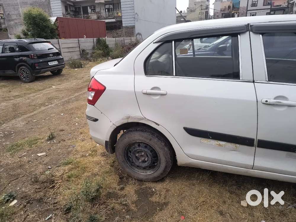 Maruti Suzuki Dzire 2017 Cng & Pretol 200000 Km Driven