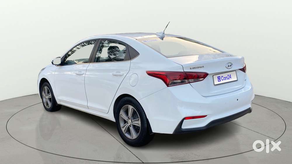 Hyundai Verna 1.6 Vtvt Sx, 2018, Petrol