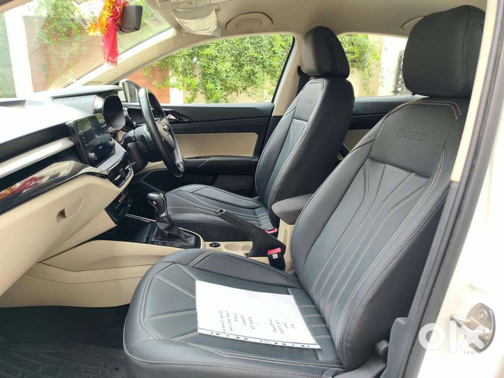 Skoda Slavia 1.0 Ambition Tsi At, 2023, Petrol