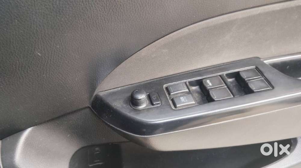 Maruti Suzuki Swift Vxi, 2016, Petrol