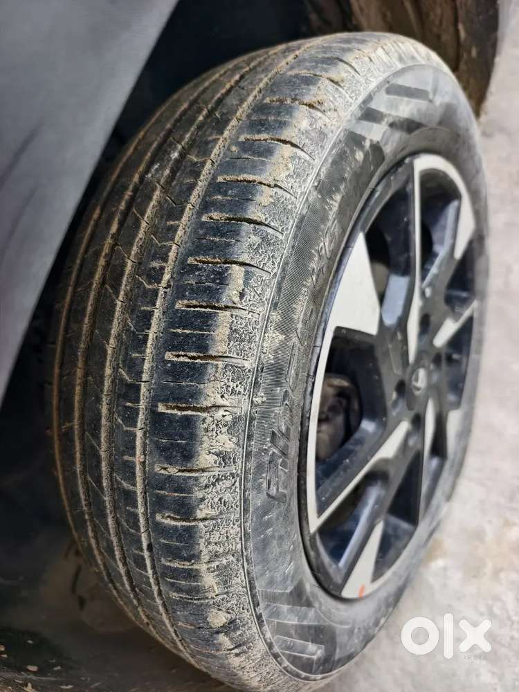 Tata Punch 2023 Automatic 27000 Km First