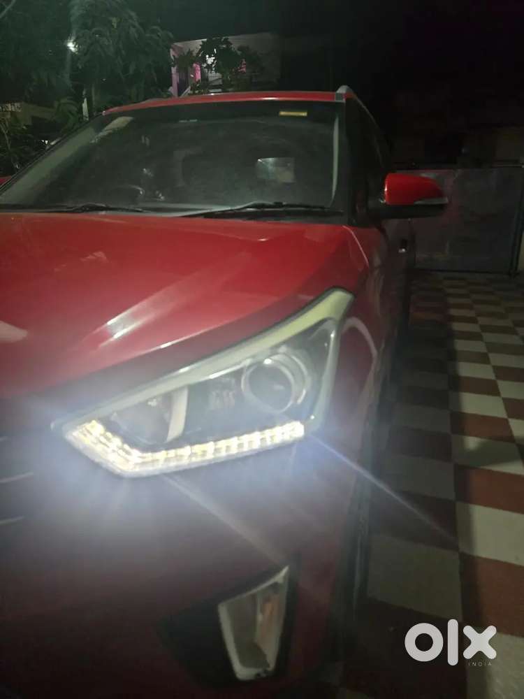 6 Airbags Topend Creta Diesel