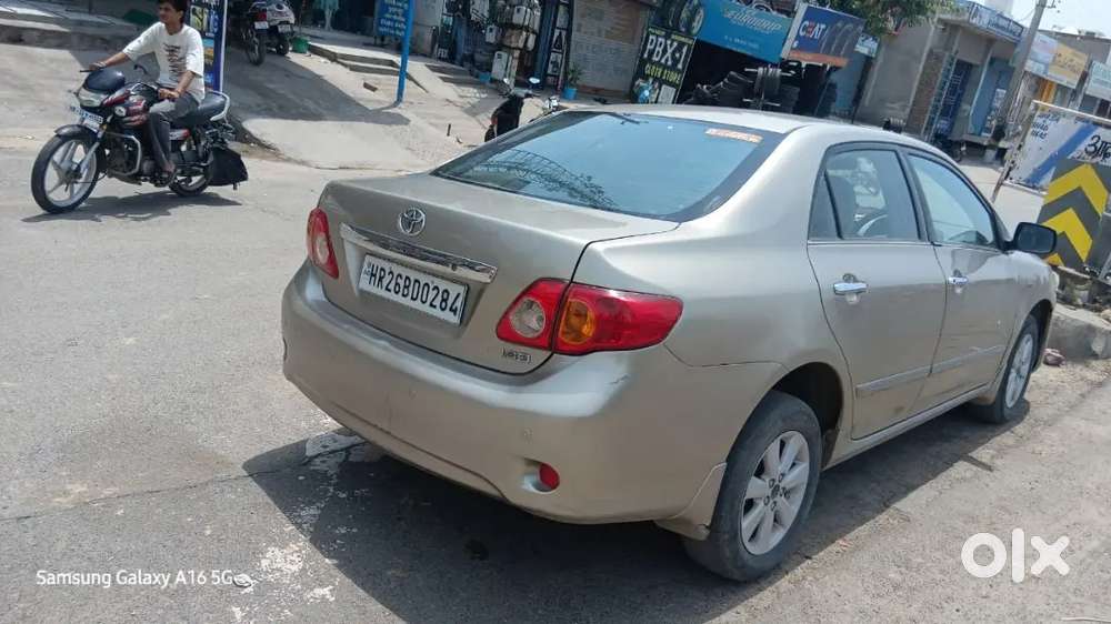 Toyota Corolla Altis 2010