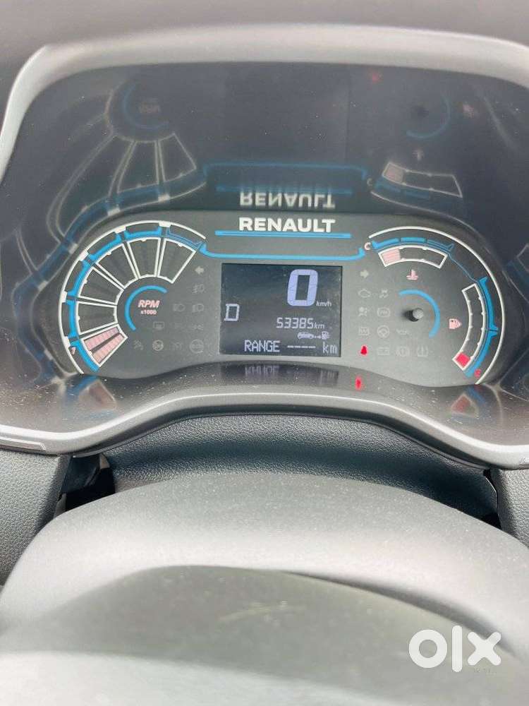 Renault Triber Rxt, 2022, Petrol