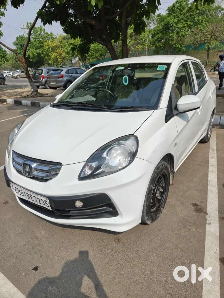 Honda Amaze 2015 Diesel Well Maintained 125000 Km Driven