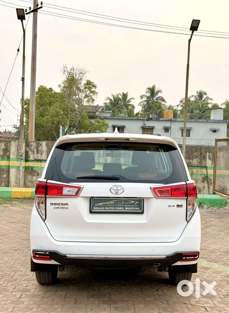 Toyota Innova Crysta 2.4 V, 2023, Diesel
