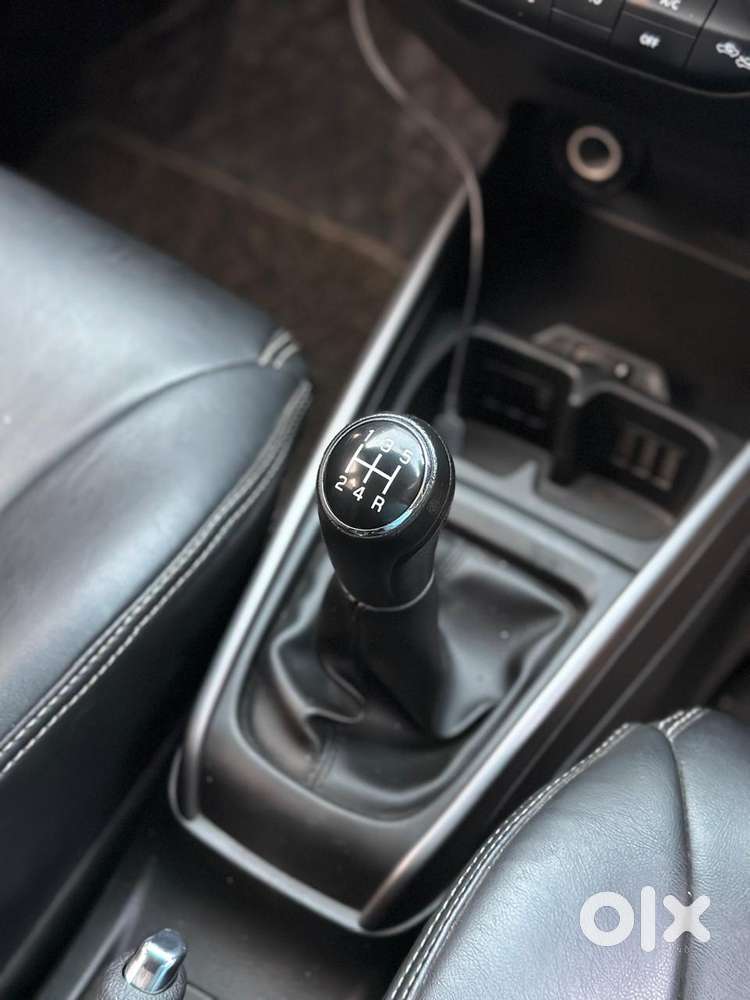 Maruti Suzuki Xl6 1.5 Zeta Mt, 2022, Petrol