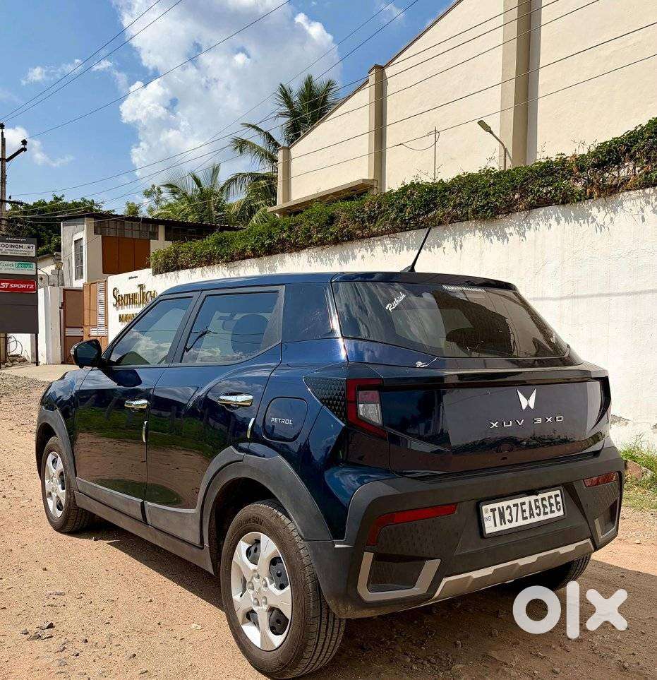Mahindra Xuv 3xo Mx3, 2025, Petrol