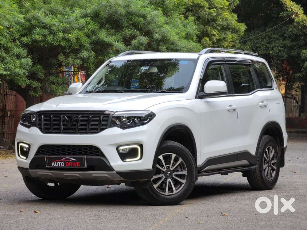 Mahindra Scorpio-n 2.0 Z8 Petrol At 7 Str, 2025, Petrol