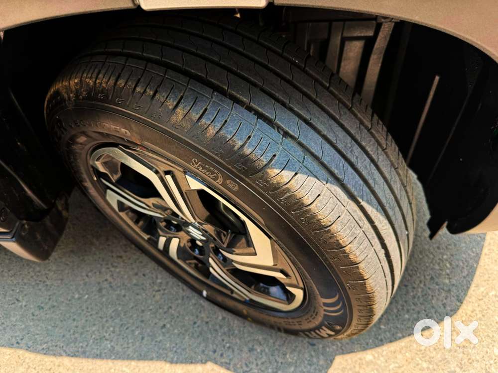 Maruti Suzuki Brezza 1.5 Zxi Plus At Smart Hybrid Dual Tone, 2023, P..