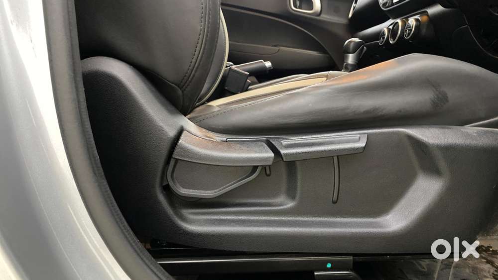 Hyundai Venue Sx Plus Turbo Dct, 2019, Petrol