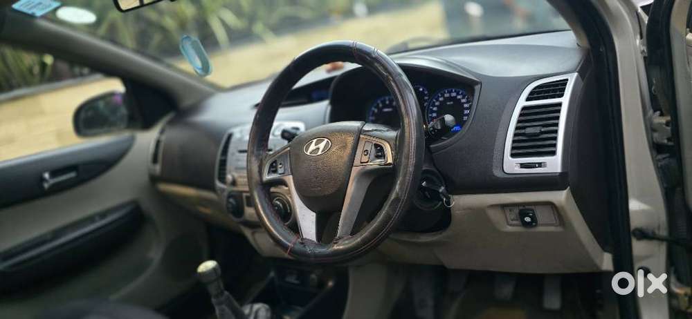 Hyundai I20 Asta Optional With Sunroof 1.2, 2011, Cng & Hybrids