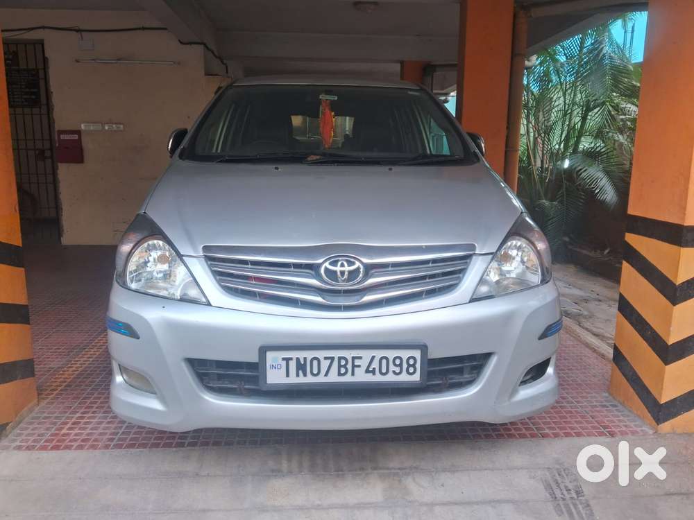 Toyota Innova 2.5 V Diesel 7-seater, 2010, Diesel