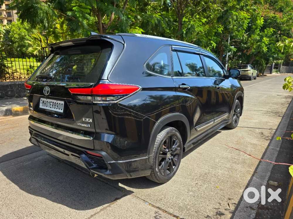 Toyota Innova Hycross 2.0 Zx (o) Hybrid 7 Str, 2024, Petrol