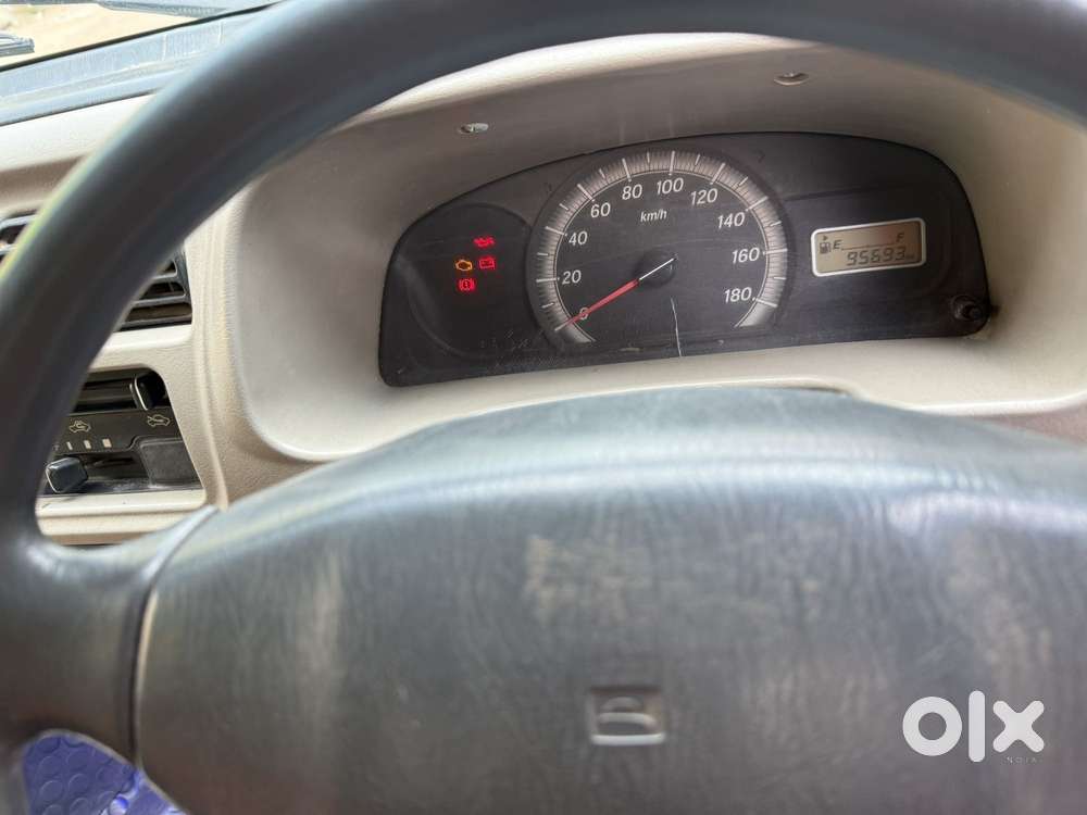 Maruti Suzuki Eeco 7 Seater Standard, 2013, Petrol