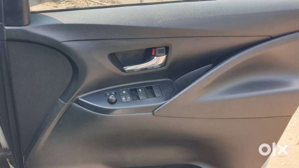 Toyota Innova Crysta 2.4 G Mt 7 Str, 2021, Diesel