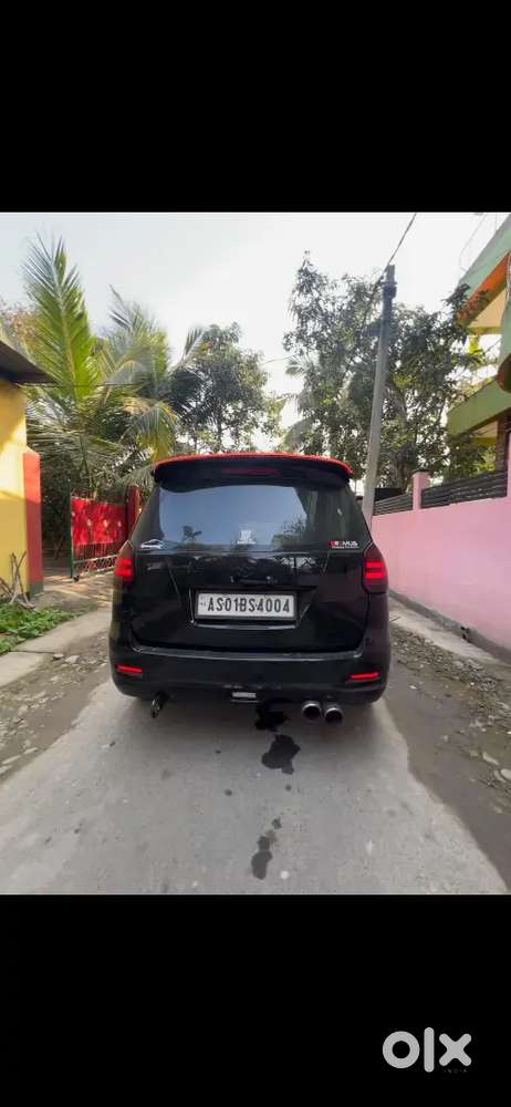 Selling Maruti Suzuki Ertiga Vxi (2015)
(silky Silver)