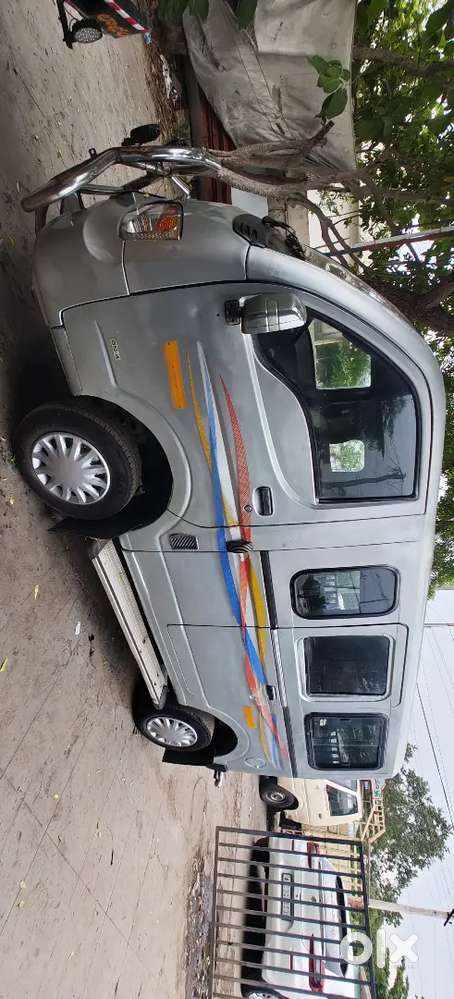 Tata Magic Express